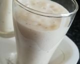 A picture of step 2 of Banana Milkshake.