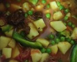 कुकर वाली आलू टमाटर की सब्जी(cooker wali aloo tamatar ki sabzi recipe in hindi) रेसिपी चरण 3 फोटो