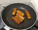 Foto langkah ke 4 dari resep Sosis bakar teflon.