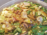 Paella con caracoles y verdura