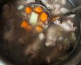 Foto langkah ke 4 dari resep Sup Ayam Kacang Merah.