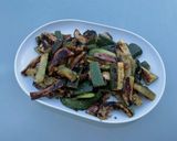 Une image de l'étape 15 de Duo de courgettes et aubergine chinoise aux gingembre et épices.