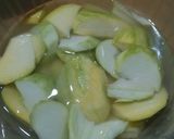 Foto langkah ke 1 dari resep Asinan Mangga.