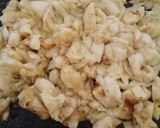 Foto langkah ke 5 dari resep Karipap Pusing isi Coklat Pisang.