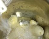 A picture of step 2 of Banana Shake.