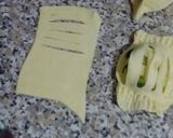 Foto del passaggio 2 della ricetta Sfogliatine salate con le zucchine