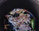 A picture of step 3 of Potato, Onion Fry.
