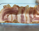 Foto del paso 2 de la receta: Pastel de pollo y jamón dé York envuelto en bacon