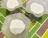 Foto del passaggio 5 della ricetta Chantilly di ricotta con mango