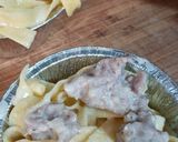 Foto del passaggio 5 della ricetta Tortino di Tagliatelle con Salsiccia Luganega