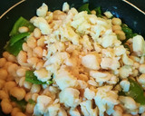 Foto del paso 11 de la receta: Tortilla a la catalana de judías blancas con bacalao