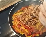 Foto del paso 6 de la receta: Lomo salteado con verduras y quinoa/ al estilo peruano