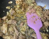 صورة لخطوة 3 من وصفة الفراخ محشيه كبد وفريك وتحتها رز بالشوربه