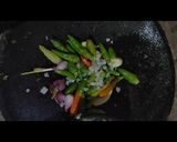 Foto langkah ke 2 dari resep Tumis Kacang Bumbu simple.