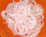 A picture of step 3 of Laccha Onion Salad.