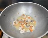 Foto langkah ke 3 dari resep Udang Saus Mentega.
