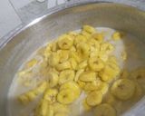 A picture of step 6 of Kele ka halwa.