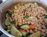Curry z cukinii i cieciorki krok przepisu 3 zdjęcie