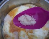 Foto langkah ke 4 dari resep Telor Ceplok Kuah Santan.