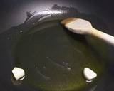 Spaghetti with mussels and fresh tomatoes recipe step 1 photo