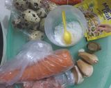 Foto langkah ke 1 dari resep Sup Sosis dengan Telur Puyuh & Wortel.