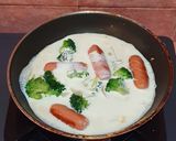 Foto langkah ke 2 dari resep Spicy Carbonara Tteokbokki | MaeCaTteok (매은 까르보나라 떡볶이).