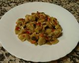 Foto del paso 8 de la receta: Alcachofas con champiñón, pimiento rojo y jamón