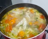 Foto langkah ke 7 dari resep Soup Ayam Segar Sehat.