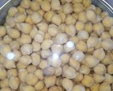 A picture of step 1 of Fry Masala Chaat.
