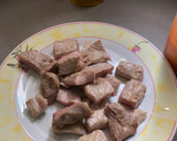 Foto del paso 1 de la receta: Arroz con secreto ibérico y coliflor