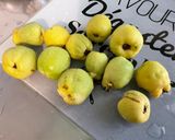 Une image de l'étape 1 de Compote de coings du Japon et pommes à la vanille.