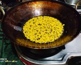 A picture of step 4 of Tri Color Boondi.
