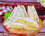 Foto langkah ke 5 dari resep Sandwich Roti Tawar Isi aneka salad telur.