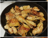 Foto del paso 9 de la receta: Pollo Ajero con toque de vinagre suave de manzana y vino blanco