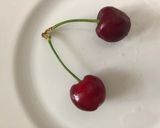 Foto del passaggio 1 della ricetta Tisana depurativa ai piccioli di ciliegia🍒