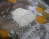 Foto langkah ke 3 dari resep Bolu Kukus Mekar Sprite Anti Gagal.