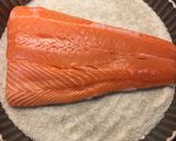 Foto del paso 3 de la receta Salmón marinado ahumado en casa 🐟