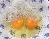รูปขั้นตอนการทำที่ 3 ของ หม้อไฟแกงส้มกุ้งไข่เจียววุ้นเส้น