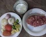 A picture of step 1 of Aloo Qeema.