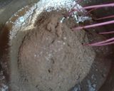Foto langkah ke 2 dari resep Brownies Kukus 1 Telur.