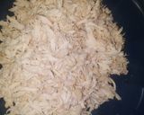 Foto langkah ke 2 dari resep Tumis Jamur kuping Ayam Suir Pedas.
