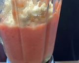 Foto del paso 3 de la receta: Crema fría de tomate y remolacha, queso tierno ahumado y olivada