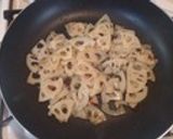 A picture of step 3 of Simple Lotus Root Kimpira.