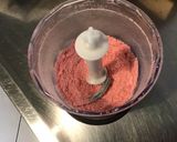 Une image de l'étape 2 de Entremets skull vanille et pralines roses.