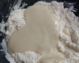 Foto langkah ke 2 dari resep Garlic Pullapart.