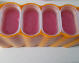 Foto del paso 2 de la receta: Polos de fruta con yogur