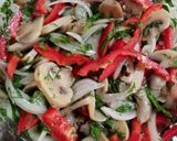 Pas rețetă Salată marinată cu ciuperci 2 fotografie