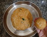 A picture of step 4 of Cabbage paratha.