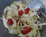 Foto langkah ke 4 dari resep Bola Bola Nasi Kuning Omelete Asam Manis.