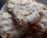 Foto del paso 1 de la receta: Galletitas con tapitas de empanadas, un tips más que una receta
